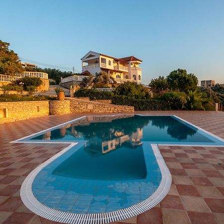 Villa Sarah Pitsídia Exterior foto