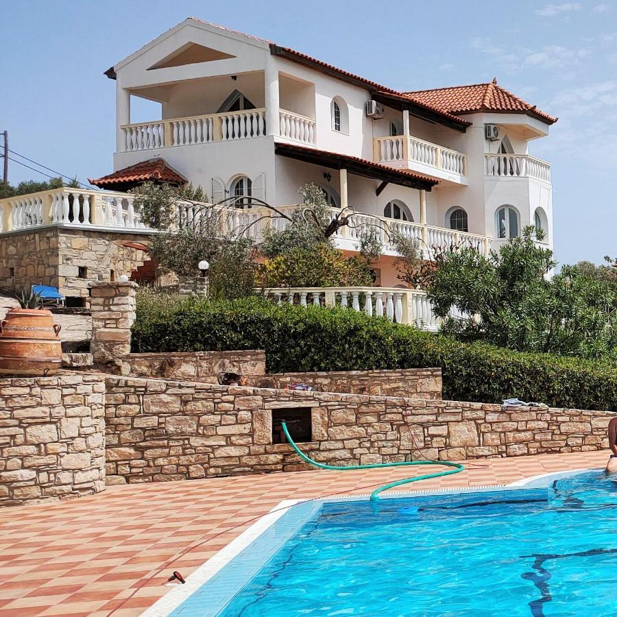 Villa Sarah Pitsídia Exterior foto